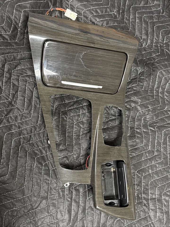 Embellecedor interior BMW Serie 5 2011-2016 F10 OEM Foto 4 de 4