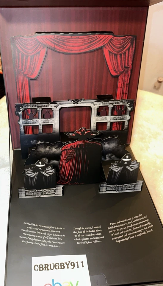 LADY GAGA MAYHEM Ball Rare Collectible PROMO Pop Up BOX Vinyl LP T-Shirt & Book! Foto 4 de 4
