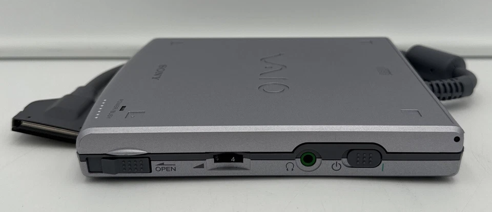SONY VAIO PCGA-CD5 External CD-ROM Drive Player - Used - Great Condition!! - Image 3 of 4