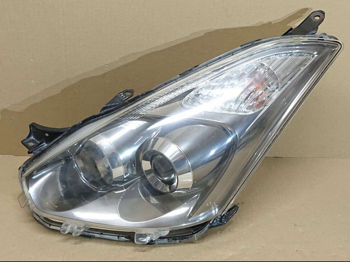 2003-2009 Toyota Wish ZNE10G Genuine HID Left Side Headlight 2003-2009 Toyota Wish ZNE10G Genuine HID Left Side Headlight