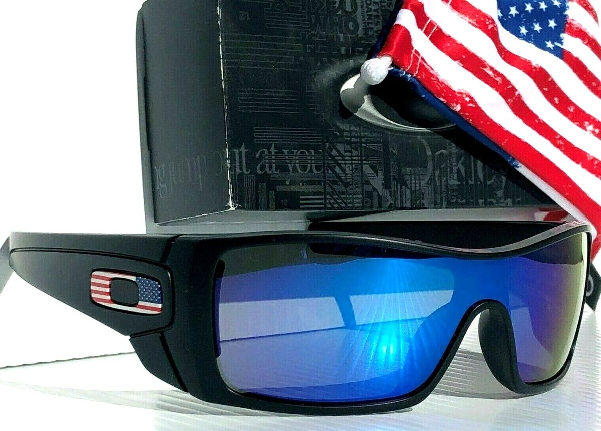 OAKLEY SI Batwolf Matte Black USA Flag /Prizm Black Lens