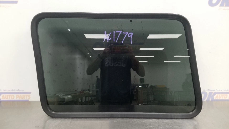 14 MERCEDES BENZ G63 AMG W463 QUARTER GLASS WINDOW REAR LEFT DRIVER Foto 2 de 4