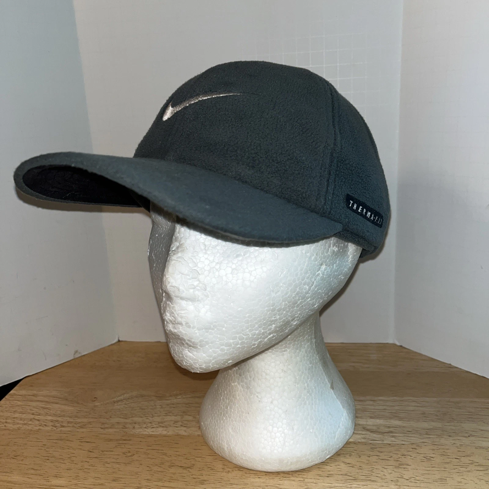 Vintage 90s Nike Therma Fit Fleece Hat with Earflap Green One Size Fits All Y2K!