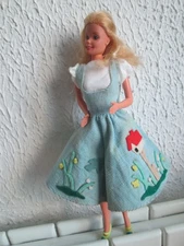 tenue friday night d'origine pour poupée barbie mattel, bon état