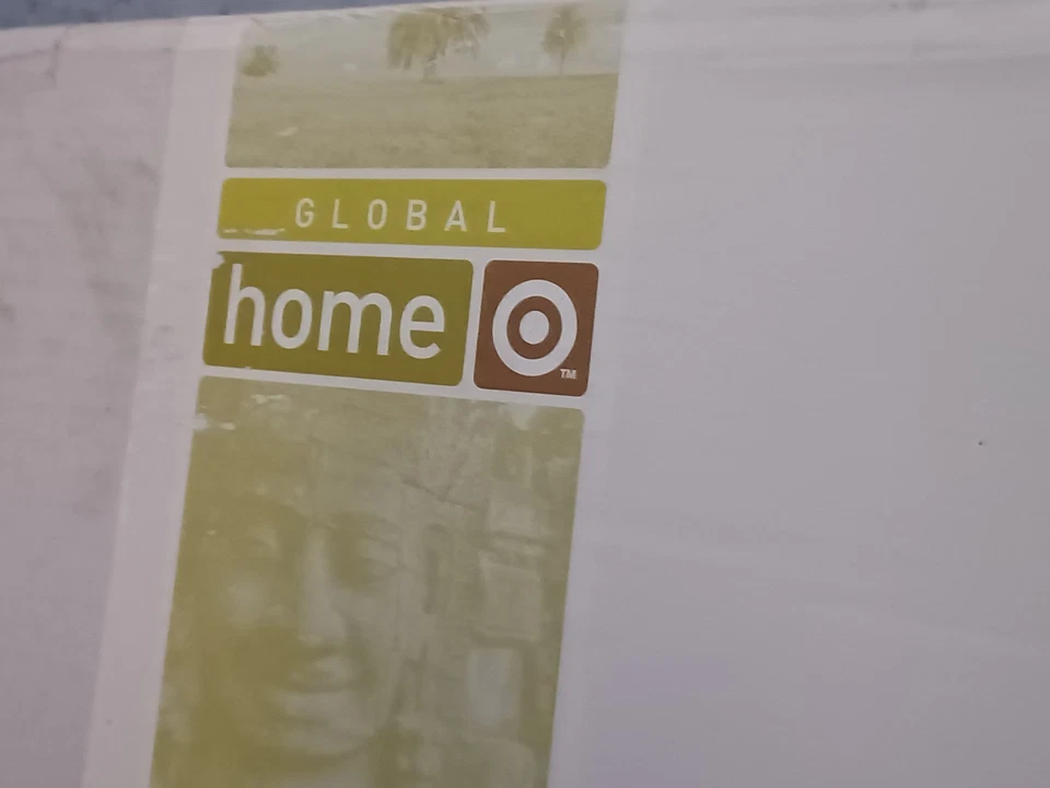 全新 Home Cayman 系列 Abaca 柳条编织和黑色铁 2 层咖啡桌  — 第 3/4 张图片