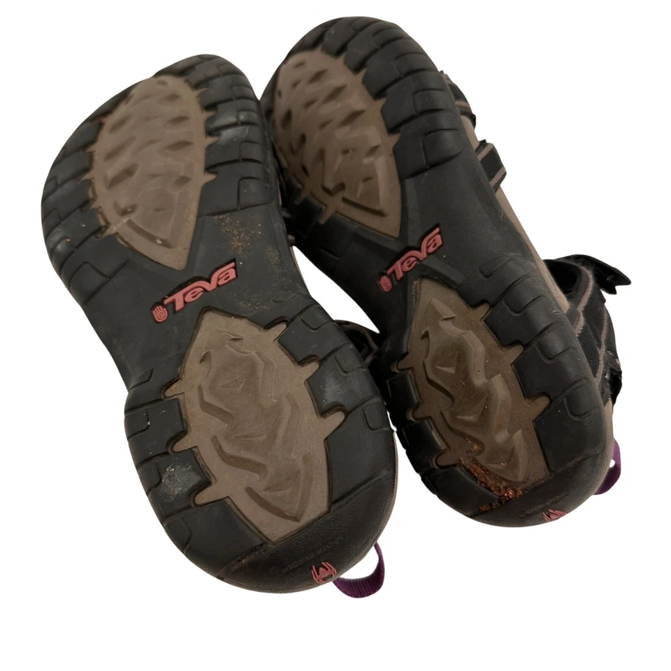 Sandalias para mujer Teva Tirra negras y moradas talla 7 Foto 2 de 4