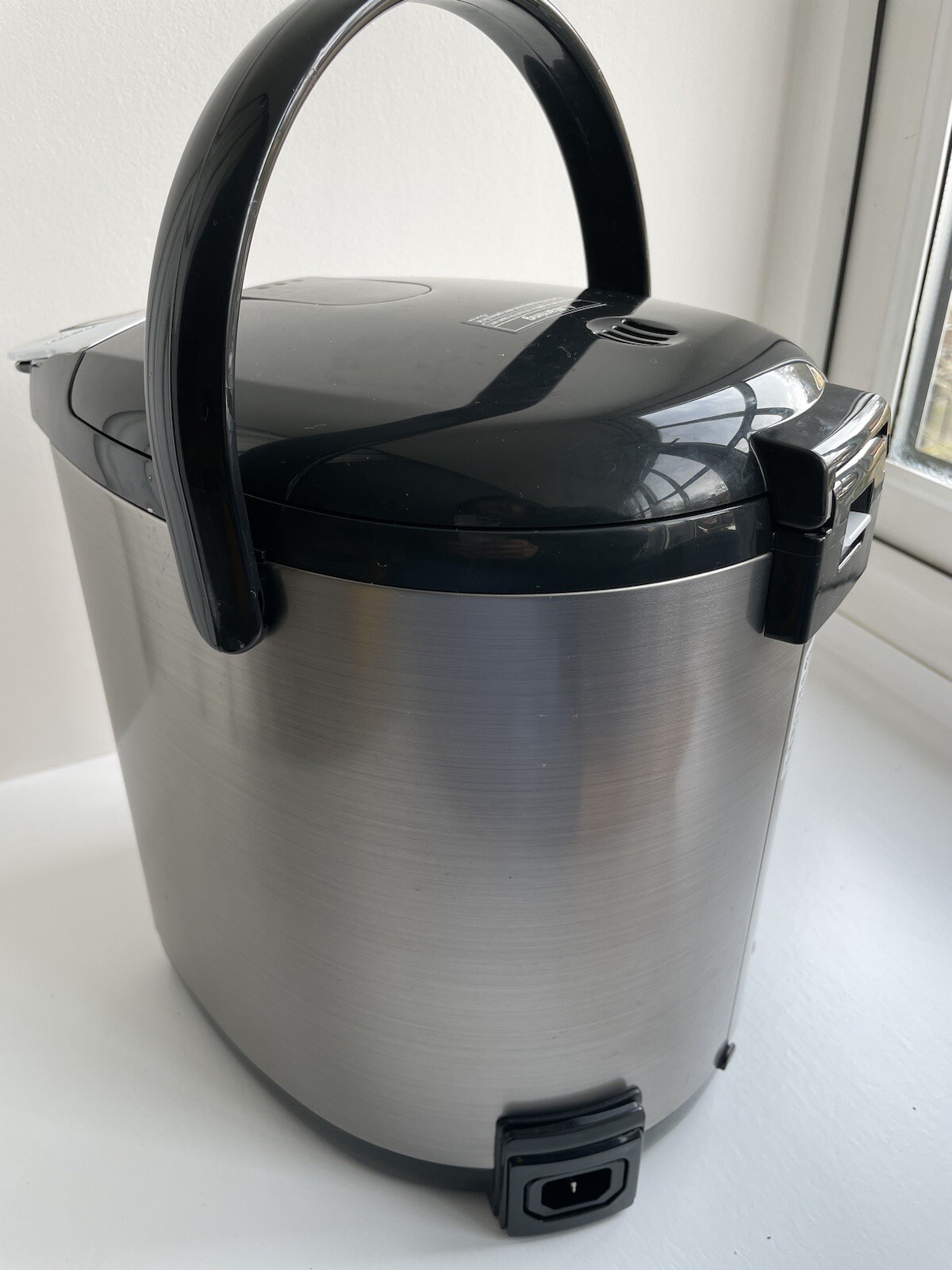 Tiger Made in Japan Therm Hot Water Dispenser Instant Boil Kettle