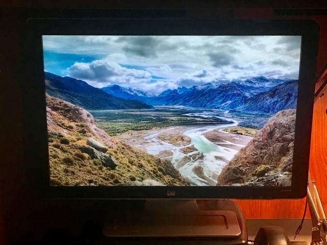hp w2408h audio