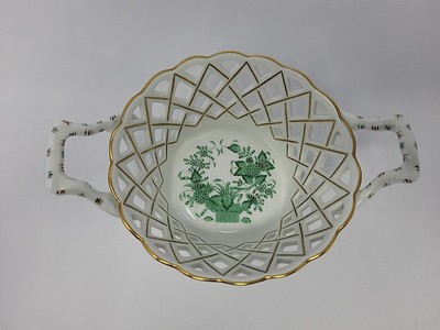 HEREND Indian Green Handled Reticulated Basket 7412 / FV