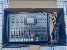 Zoom R8 Eight-Track Digital Recorder *Hardly Been Used