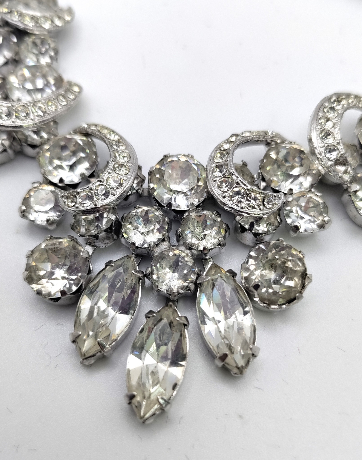 Weiss Signed Clear Rhinestone Statement Dangle Ne… - image 5