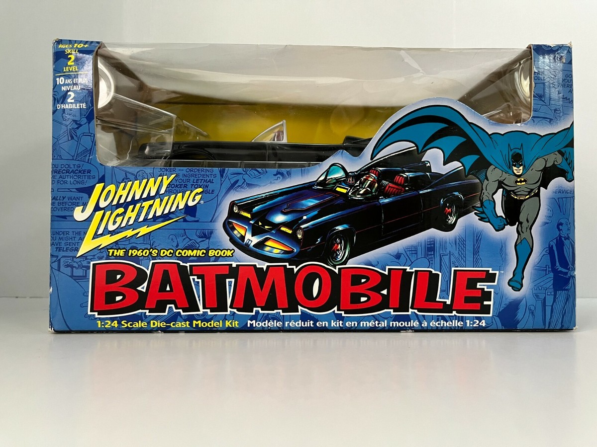 Johnny Lightning Batmobile 1:24 スケール Amazon.com: Johnny Lightning DC Comic Book 1960's Diecast 1