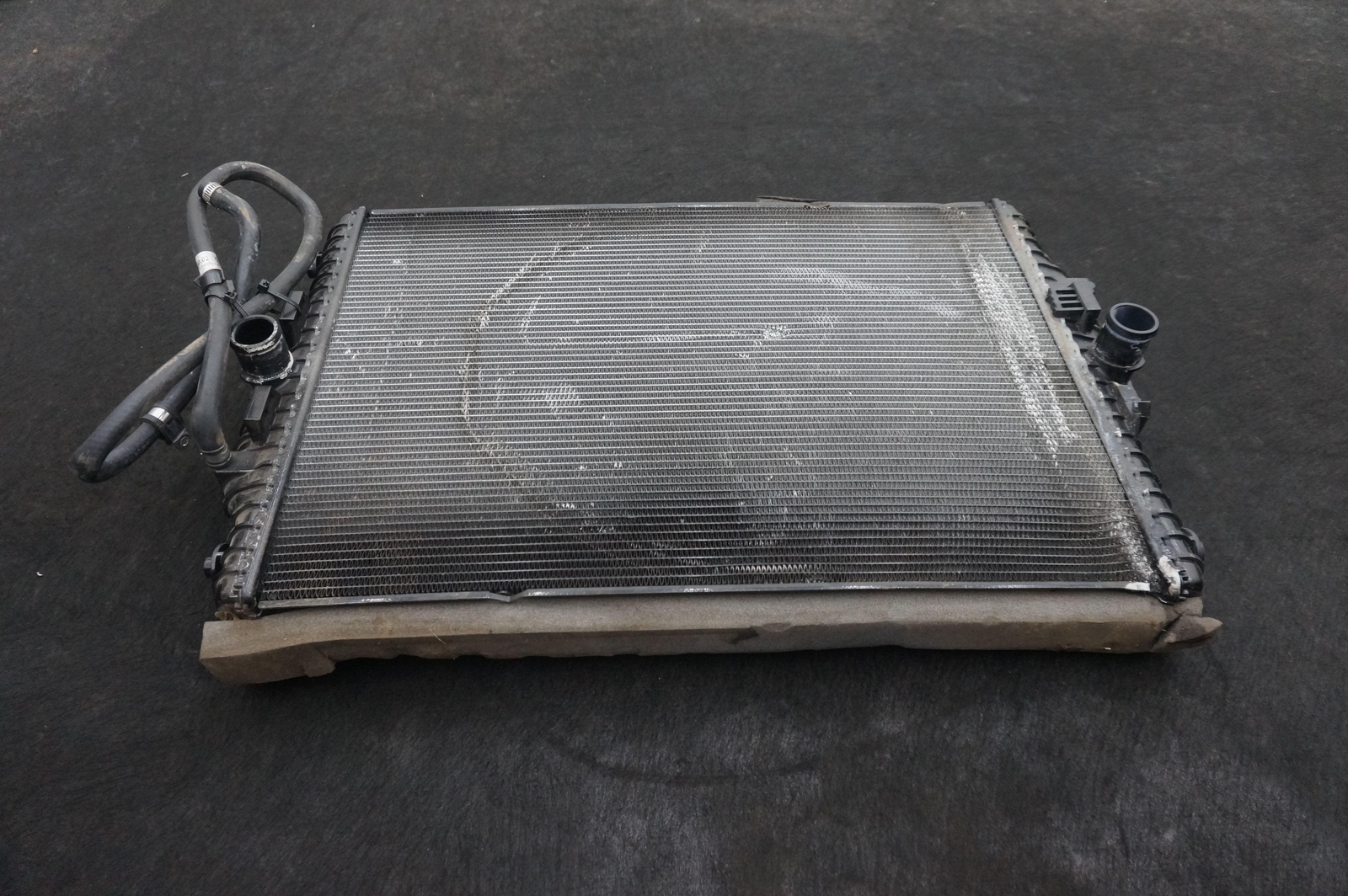 Rear Right Passenger Side Radiator OEM 11L0360CP McLaren 650S 2015 *Note
