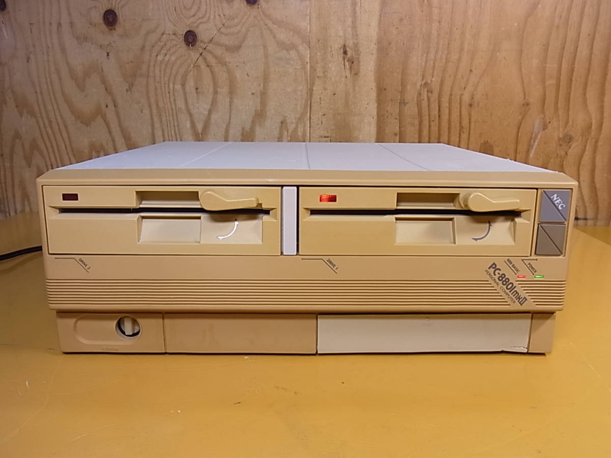 NEC PC8801 mkII model-20 動作品 We're Getting A 