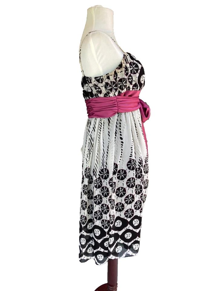Max and Cleo Black & White Geometric Print Midi Summer Dress Pink Bow Sz 10 - Image 4 of 4