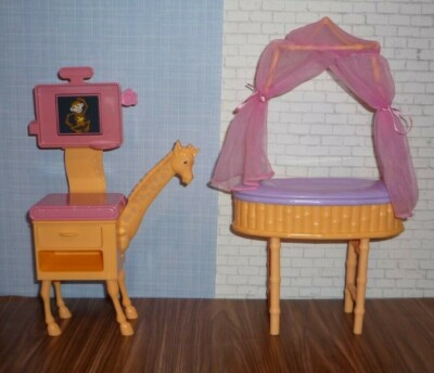 MATTEL Barbie ZOO DOCTOR vet hospital exam table xray playset