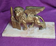 leone di san marco bronzo su base in marmo collezione privata