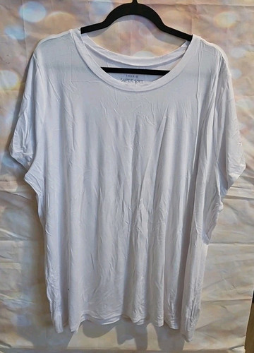 Torrid Women's plus size 4 White Super Soft knits T-Shirt - Foto 1 di 6