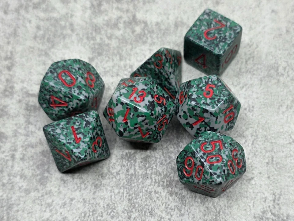 RARO Juego de RPG poliédrico de 7 dados camuflaje jungla moteada Chessex Foto 2 de 4