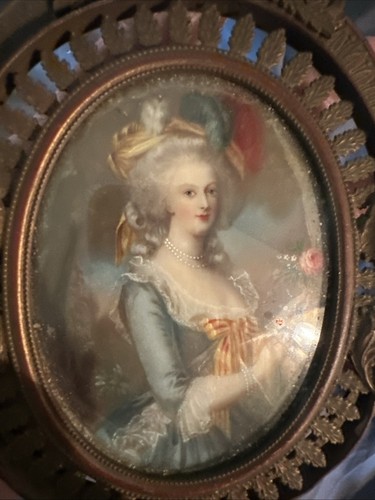 “ RARE* Miniature oil painting of Marie Antoinette Signed Germany Original Frame - Picture 8 of 10