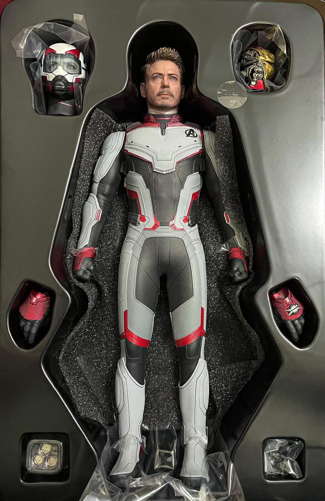  Hot Toys Avengers: Endgame end Game Movie Masterpiece Series  MMS 537 MMS537 Tony Stark (Team Suit) Sixth Scale Collectible Figure : Toys  & Games