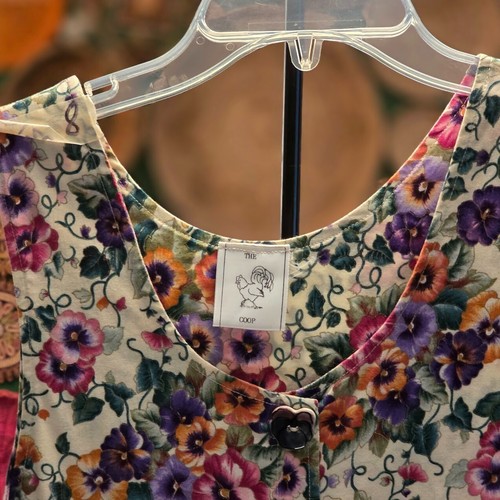 Vestido Pradera Floral Hecho a Mano con Bolsillos Botones Cerámicos Talla Pequeña/Mediana - Imagen 5 de 6
