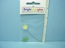 Miniature White Water Lily on Wire #E1001 Bright Delights 1/12th