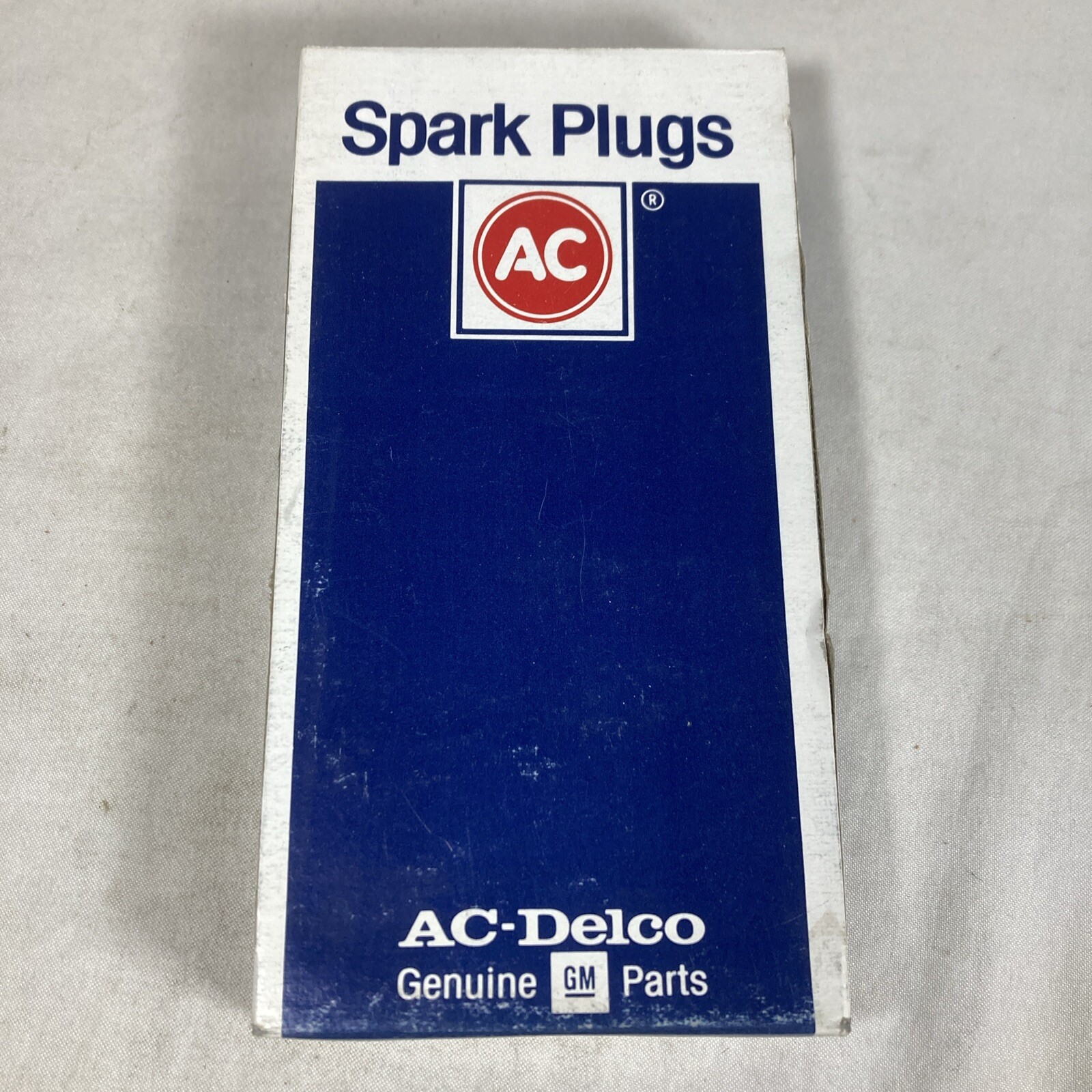 AC Delco R42T Spark Plug Lot of 8 Professional 5613353