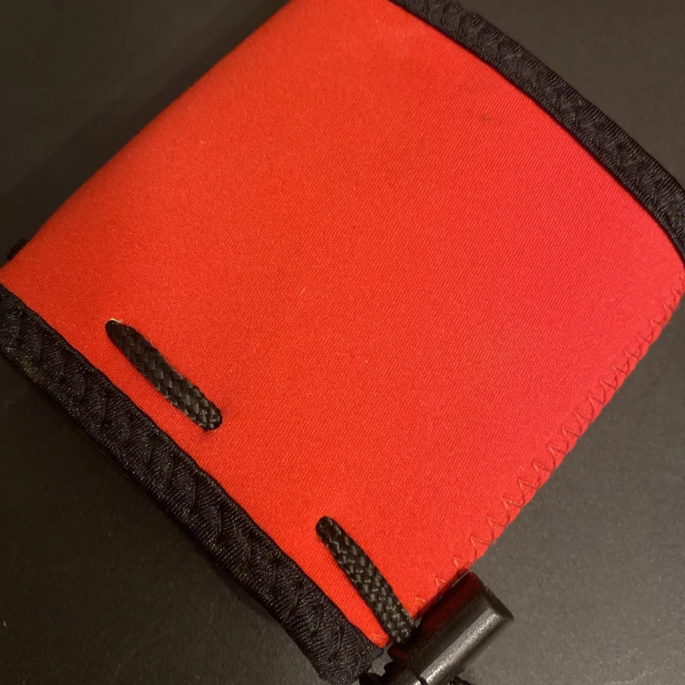 Wine Woozie Coozie Perfect Gift For Wine Drinkers Stocking Stuffer — 第 3/3 张图片