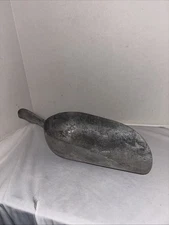CCC 58 Oz  Cast Aluminum Scoop Ice, Sugar / Flour, Animal Feed- Needs Cleaning