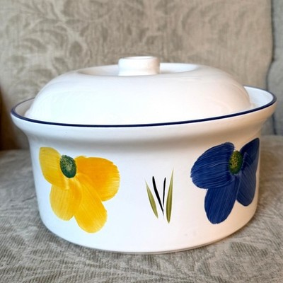Maxam Italian Daisy Covered Round Casserole Dish 3 QT Portugal White Blue Yellow