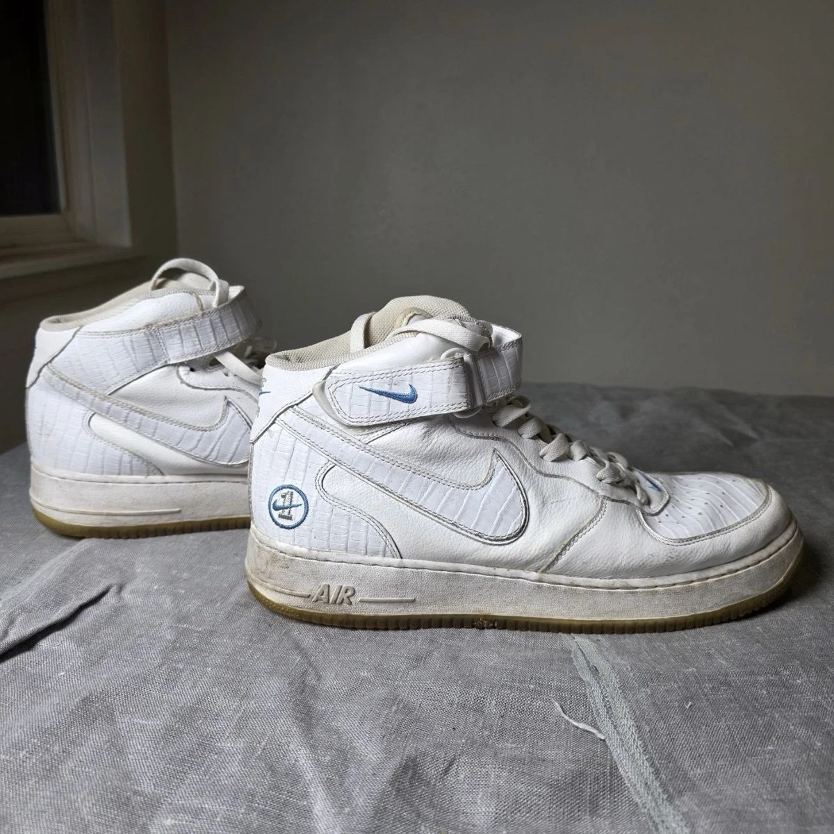 Nike Air Force 1 Mid White - 306340-112 for Sale | Authenticity Nike Air Force 1 Mid White - 306340-112 for Sale | Authenticity