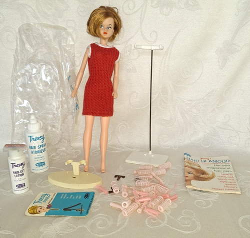 Poupée Tressy vintage American Character, sans méche , jambes raides