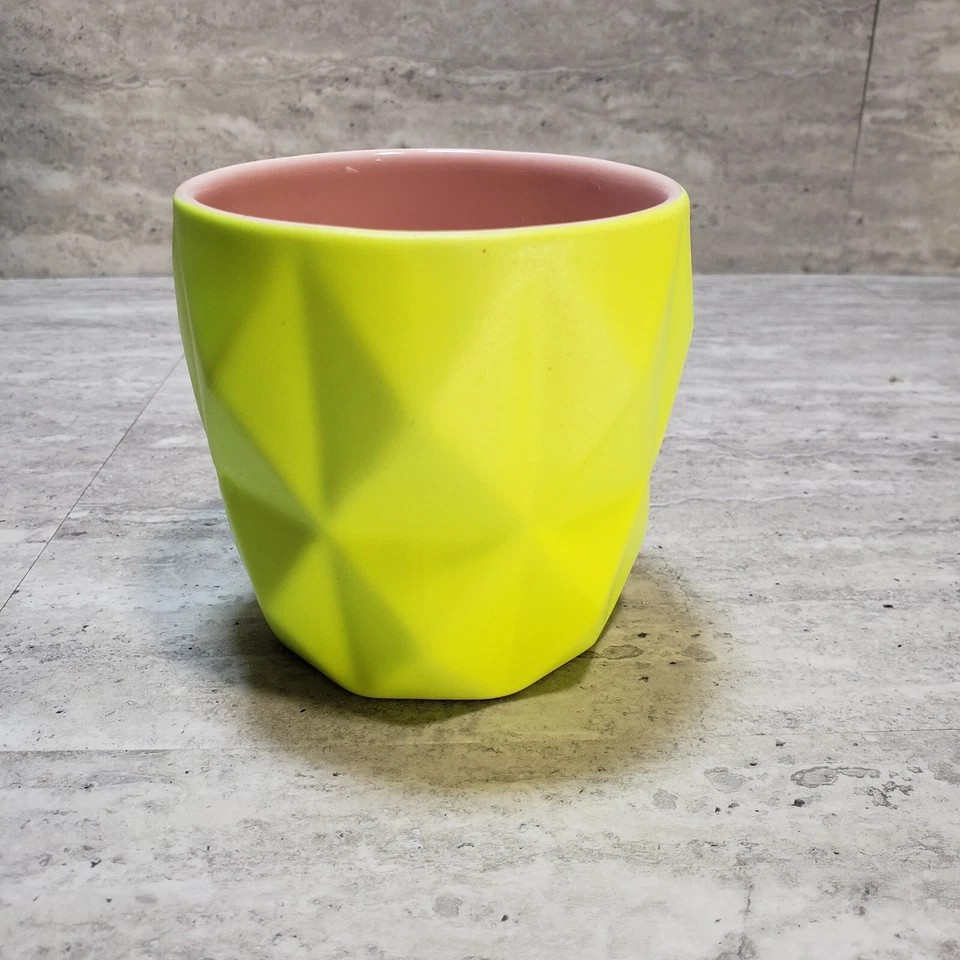 Taza de neón de TEAVANA geométrica verde neón y rosa Foto 3 de 4