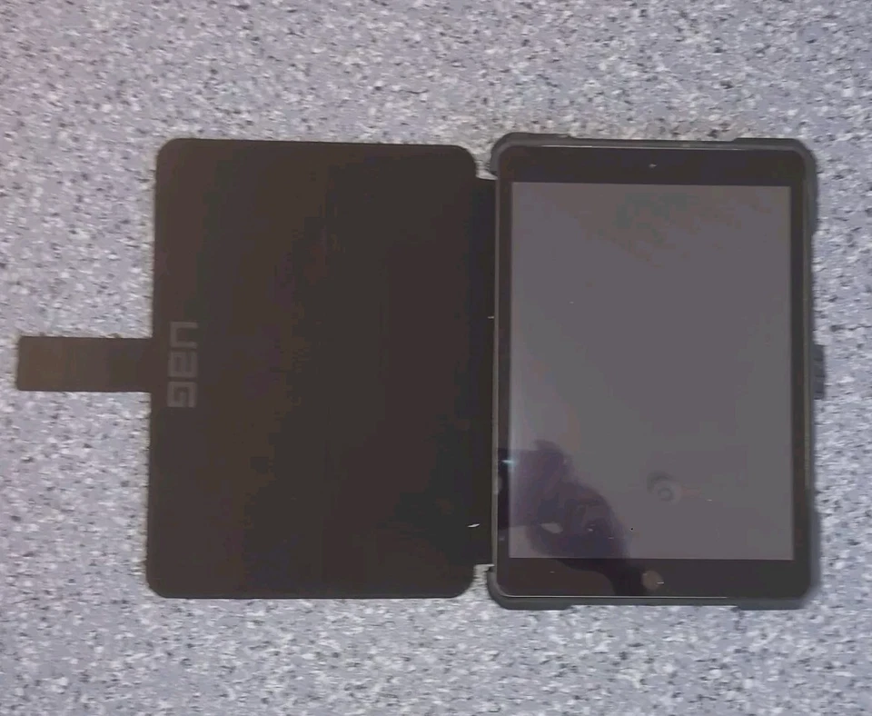 Apple iPad 7th Gen Wi-Fi (A2197) - Space Gray Tablet 128GB + Case - Bild 4 von 4