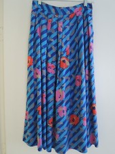 Ladies Skirt Size 9 Paisley  Flower Print Midi Length Skirt 90 Value NWOT