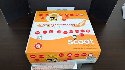 1/200 SCOOT BOEING 787-9 DREAMLINER HAPPY 50TH BIRTHDAY COLORS 9V-OJE JC WINGS