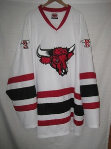 uno hockey jersey