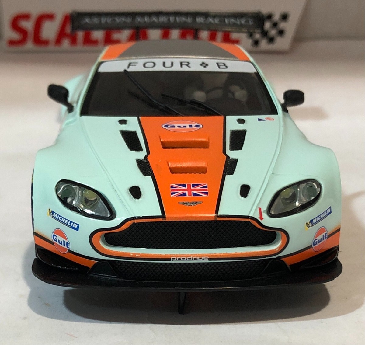 Slot Car SCX Scalextric U10428S300 Aston Martin Vantage GT3 #3