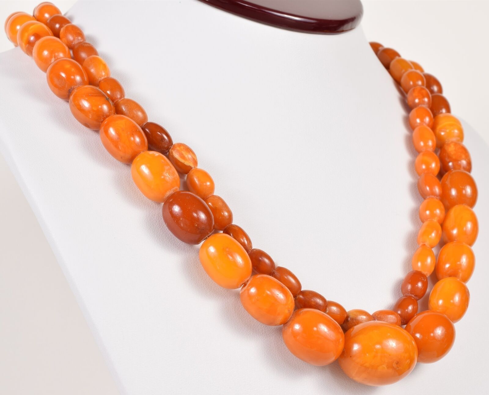 Exquisite Antique Baltic Amber Necklace in Butter… - image 1