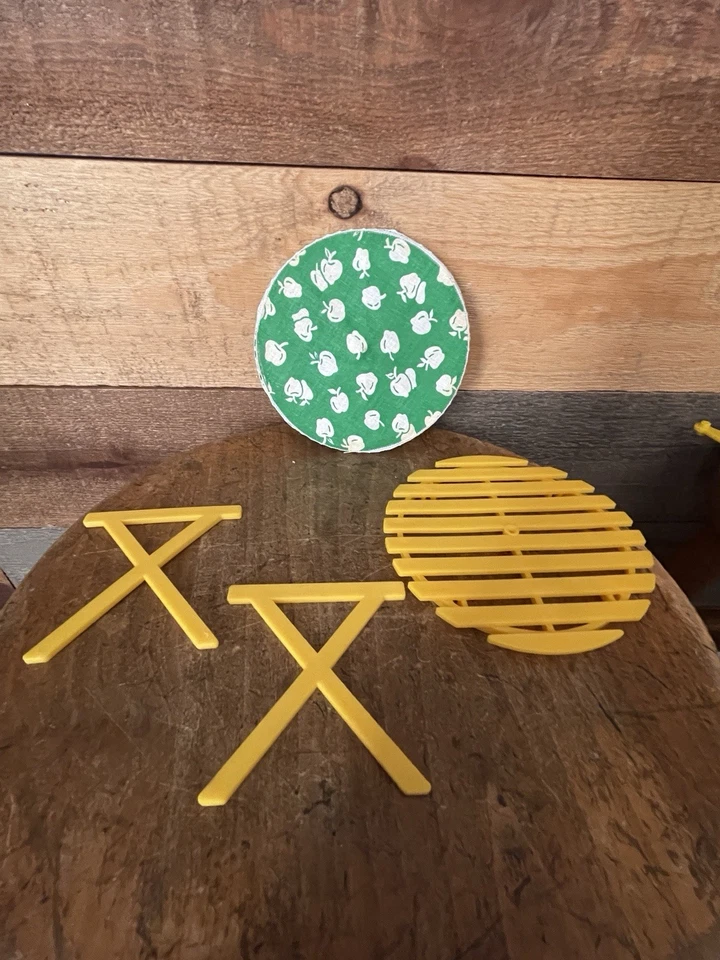 VTG Barbie size Patio Furniture-Table Chairs Swing-w/Box-READ DESCRIPTION 15A - Image 3 of 4