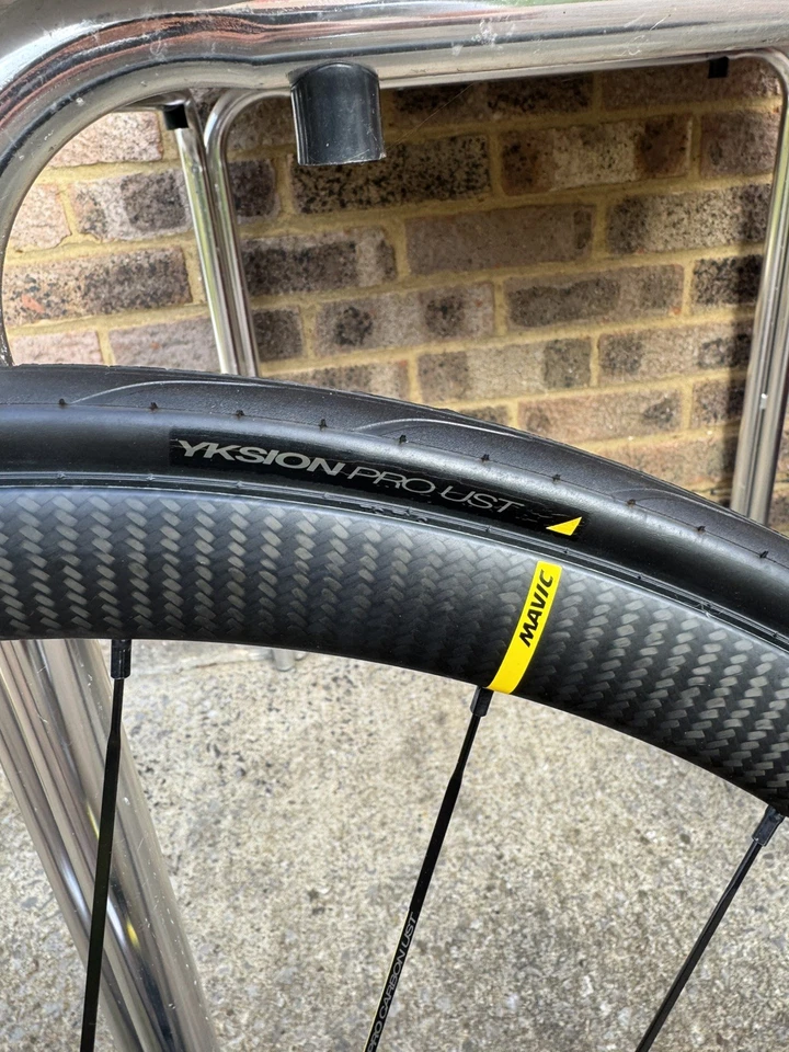 Mavic Ksyrium Pro Carbon UST Centrelock Disc Brake 700c Road Rear Wheel - Image 3 of 4