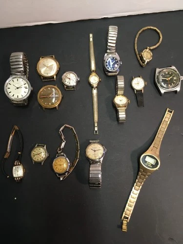 VINTAGE 15 LOT MEN'S & WOMEN'S WRISTWATCHES timex, caravelle,lunox,Bertmar,etc