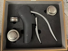 Vintage La Vigna Wine Bottle Opener Accessories Kit w/ Leather Box