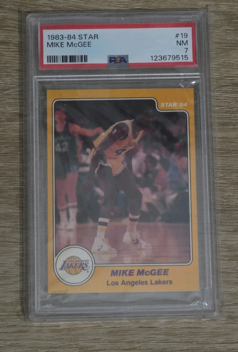 1983-84 STAR #19 MIKE MCGEE PSA 7 Showtime Los Angeles Lakers