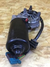 358195 Wischermotor vorne MERCEDES-BENZ C-Klasse (W202) A2028200408