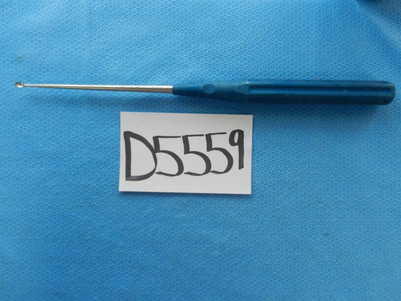 D5559 V. Mueller Chroma-Line Lower Neuro Curette Angled Oval Cup Size 2 U-0219