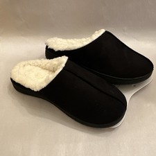 Isotoner Women  s Indoor/ Outdoor Slip On Microsuade Rory Washable Clog Slippers