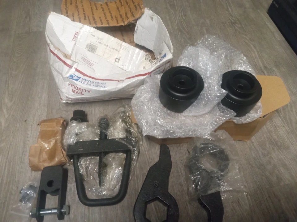 Supreme lift kit w/2 inch lifts for 02-07 Chevy, GMC - Image 3 of 4