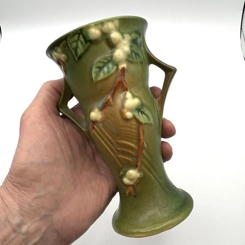 Roseville Pottery Green Snowberry Vase IV-6